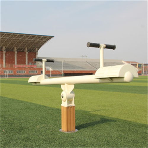 保定三人扭腰器與廣場新國標(biāo)健身器材 專業(yè)工廠的運(yùn)動(dòng)器材智造